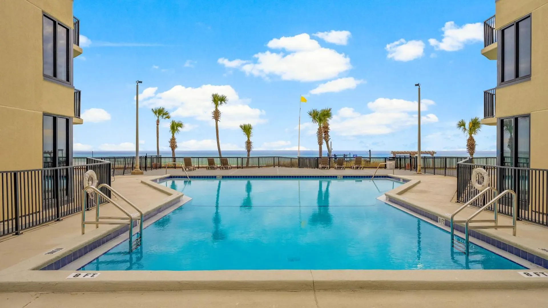Newly Completely Renovated Beach Condo At Sunbird Resort! Free Beach Chair And Umbrella Service! By Dolce Vita Getaways! Панама-Сити Апартаменты