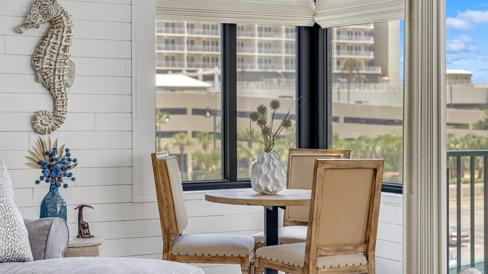 Newly Completely Renovated Beach Condo At Sunbird Resort! Free Beach Chair And Umbrella Service! By Dolce Vita Getaways! Панама-Сити