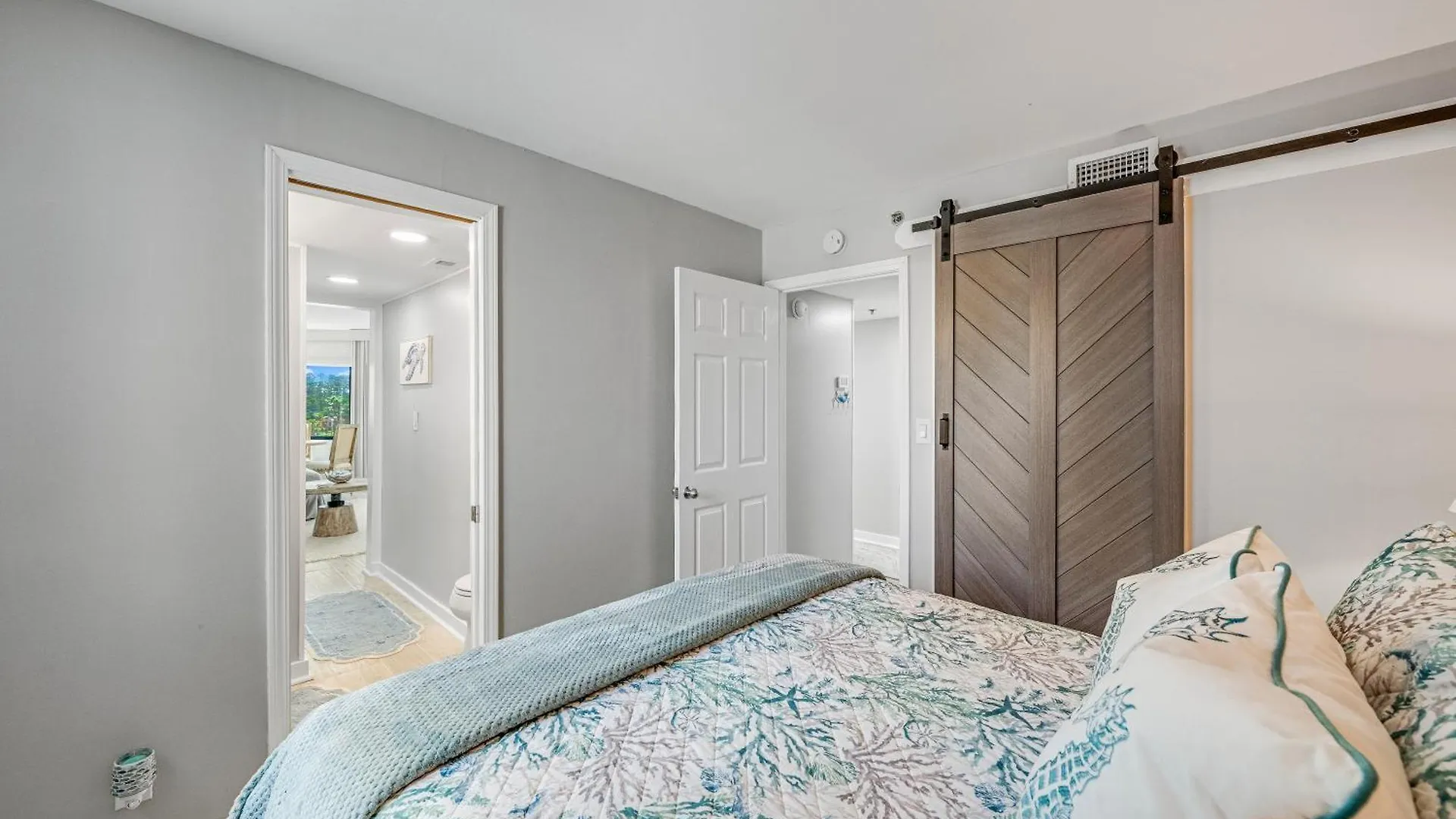 Appartement Newly Completely Renovated Beach Condo At Sunbird Resort! Free Beach Chair And Umbrella Service! By Dolce Vita Getaways! Panama City Beach États-Unis