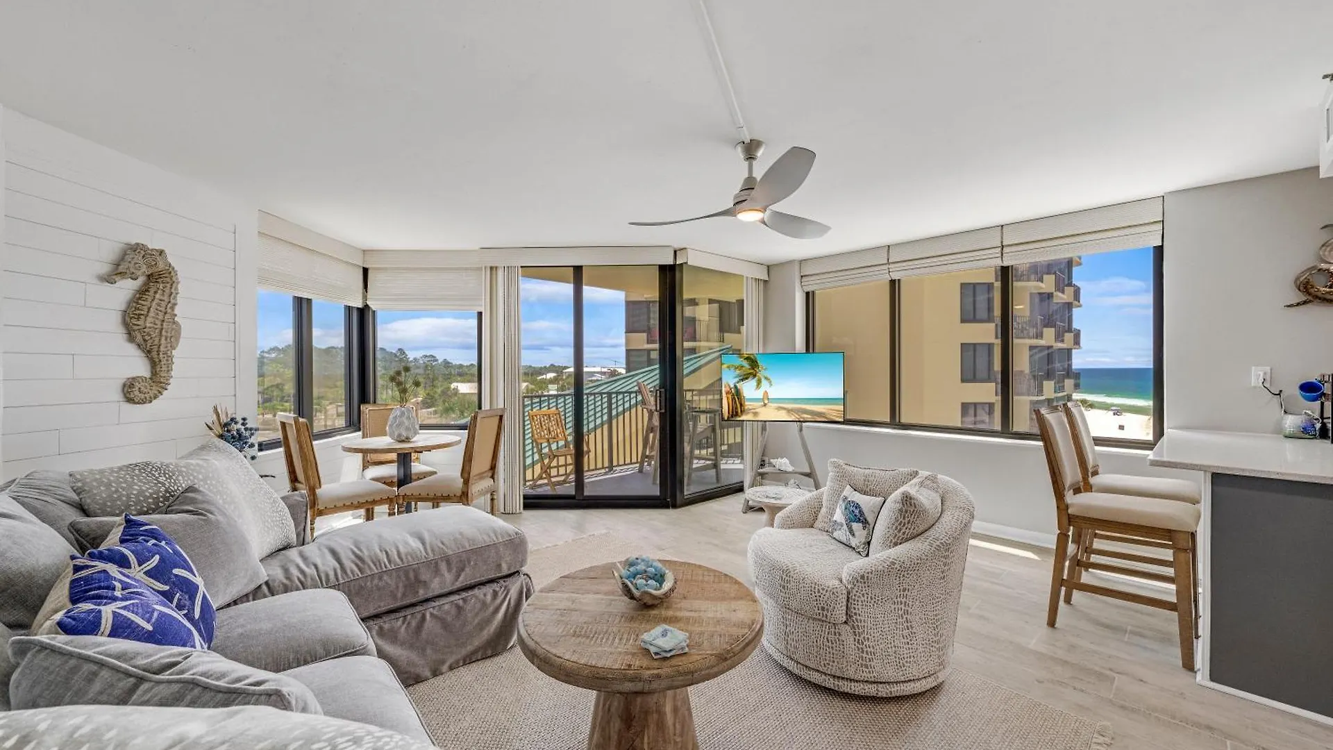 Newly Completely Renovated Beach Condo At Sunbird Resort! Free Beach Chair And Umbrella Service! By Dolce Vita Getaways! Panama City Beach
