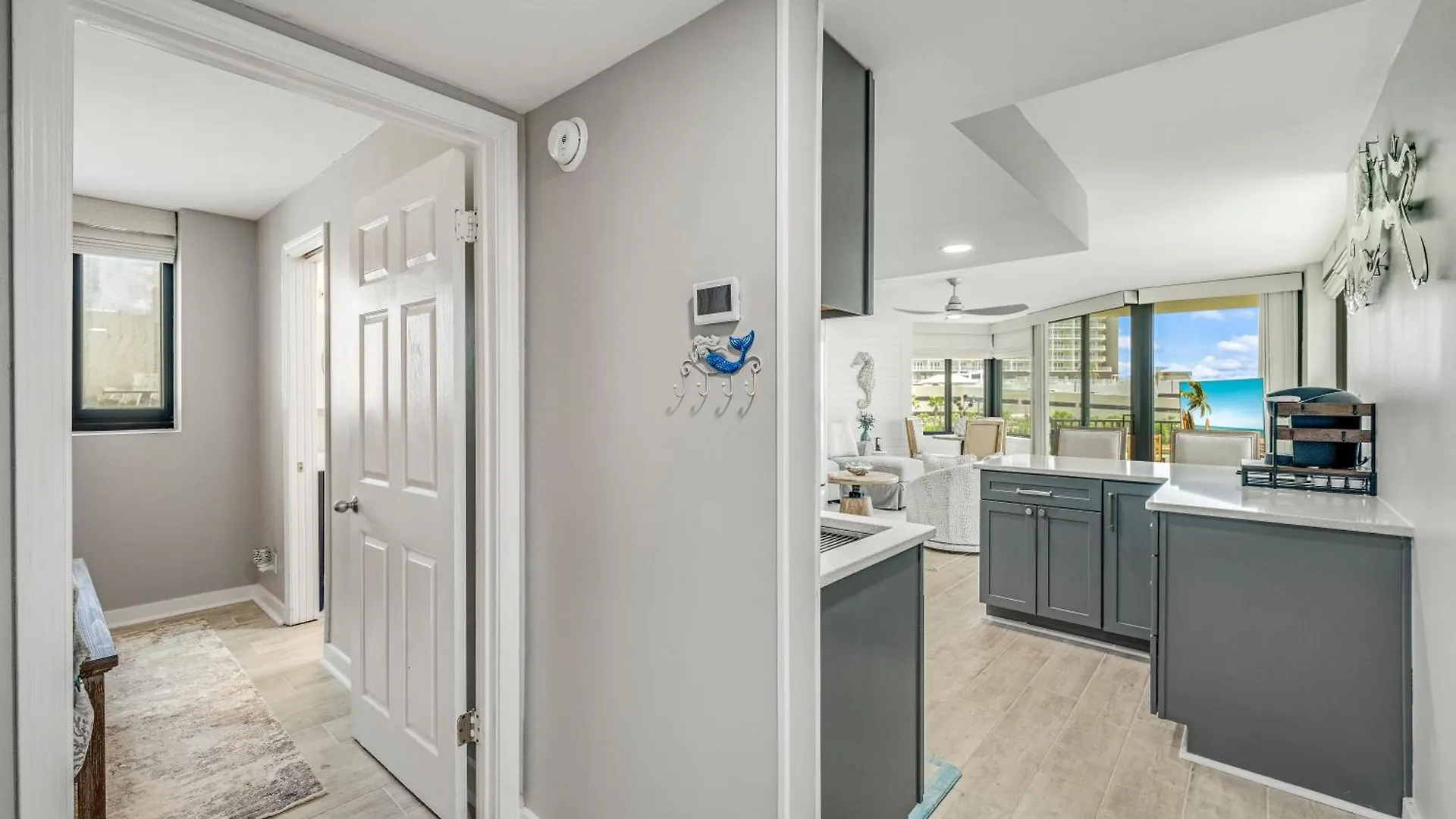 Newly Completely Renovated Beach Condo At Sunbird Resort! Free Beach Chair And Umbrella Service! By Dolce Vita Getaways! Panama City Beach Appartement